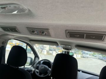 Opel Vivaro - 11