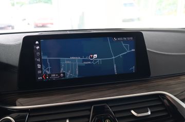BMW 520d Touring Luxury Line Pano ACC HUD 360Kamera