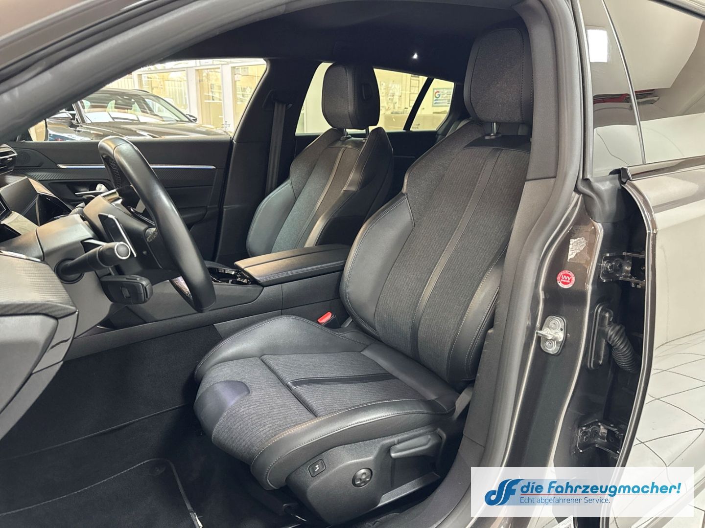 Fahrzeugabbildung Peugeot 508 SW Allure Pack 1.5 BlueHDi Navi ACC Apple Ca