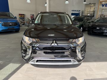 Mitsubishi Outlander PHEV Basis Spirit 4WD
