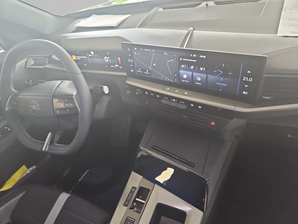 Fahrzeugabbildung Opel Grandland 1.2 DI Hybrid 48 V AT Edition
