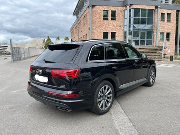 Audi Q7 - 5