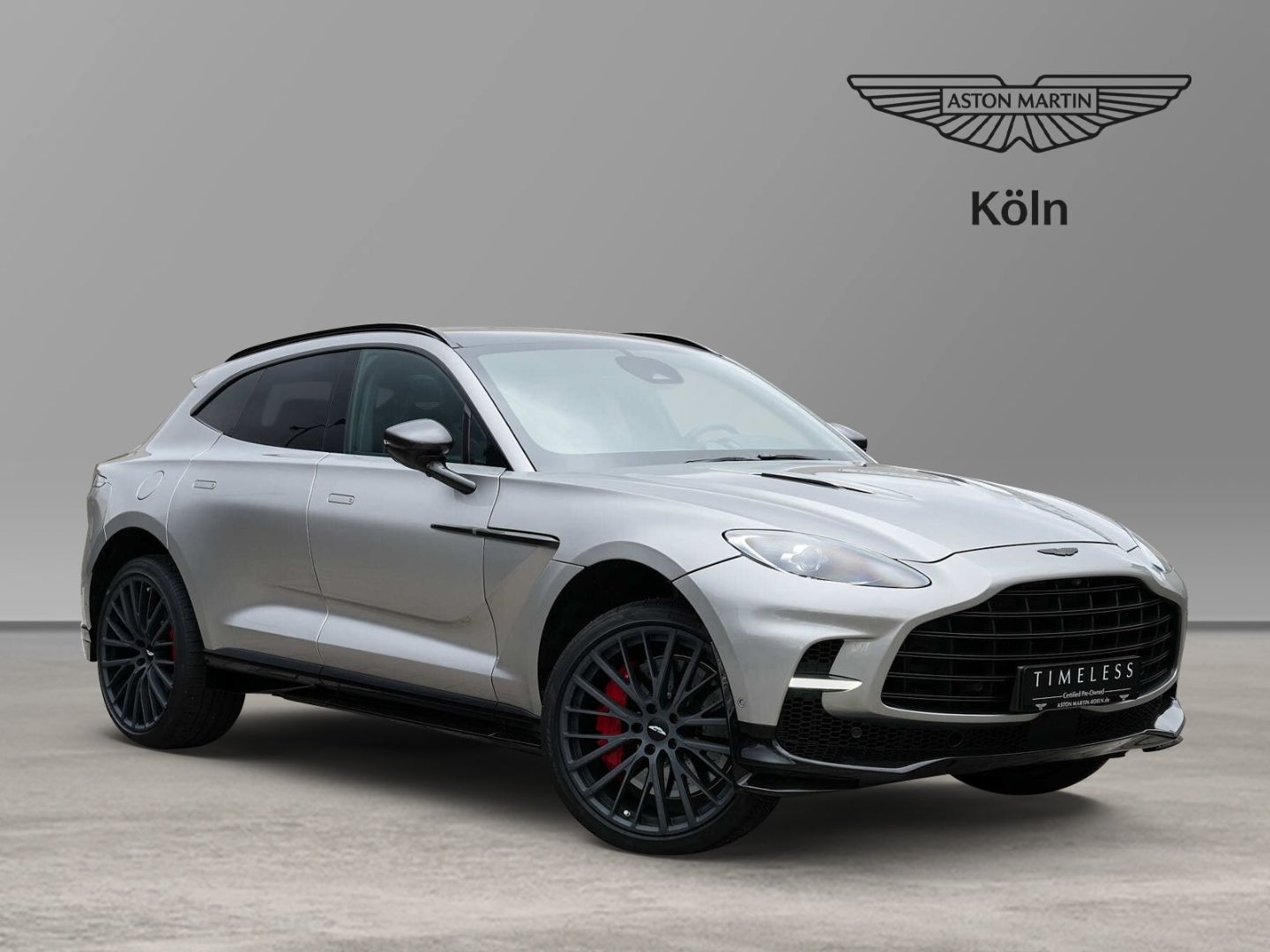 ASTON MARTIN DBX
