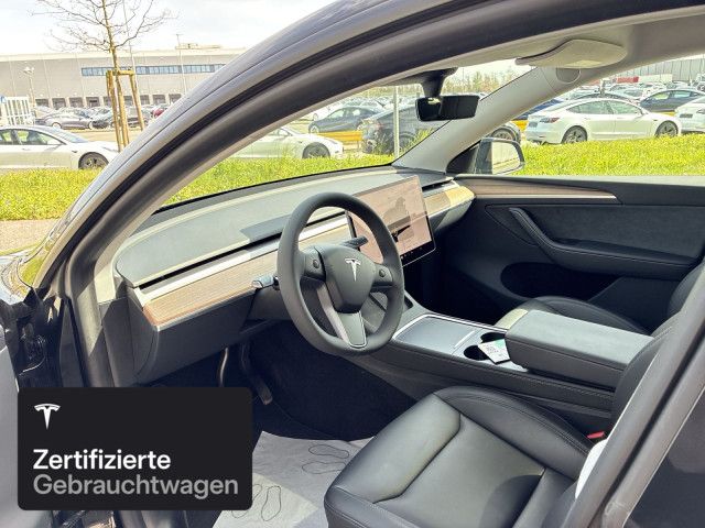 Tesla Model Y Long Range AWD foto 11