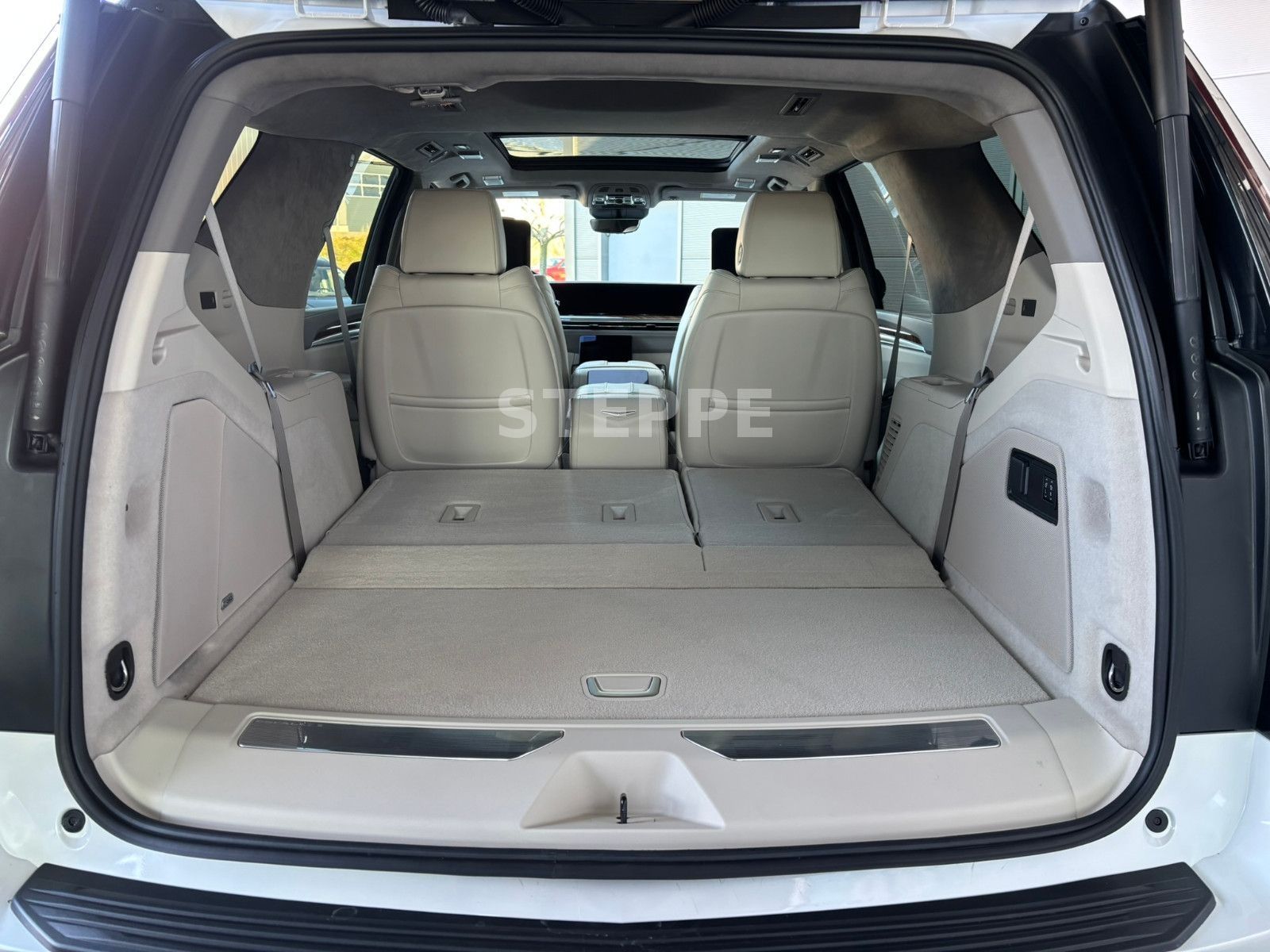 Cadillac Escalade FACELIFT MY26 6.2 V8 Sport Platinum 24"