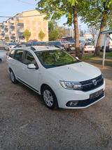 Dacia Logan MCV II Kombi Laureate Navi - Dacia Logan Laureate mit Diesel-Antrieb