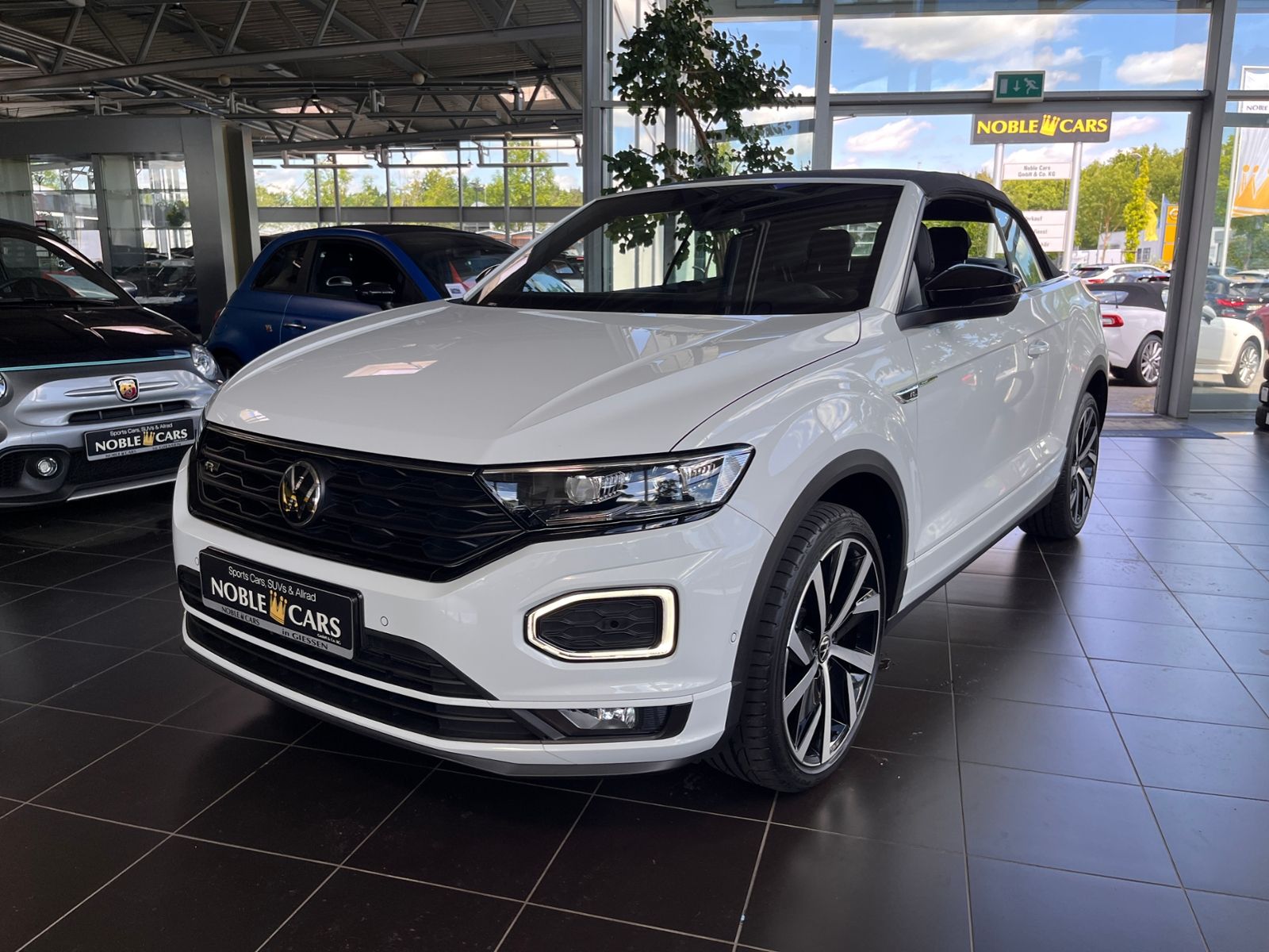 Fahrzeugabbildung Volkswagen T-Roc Cabriolet R-Line AHK LED NAVI ALU