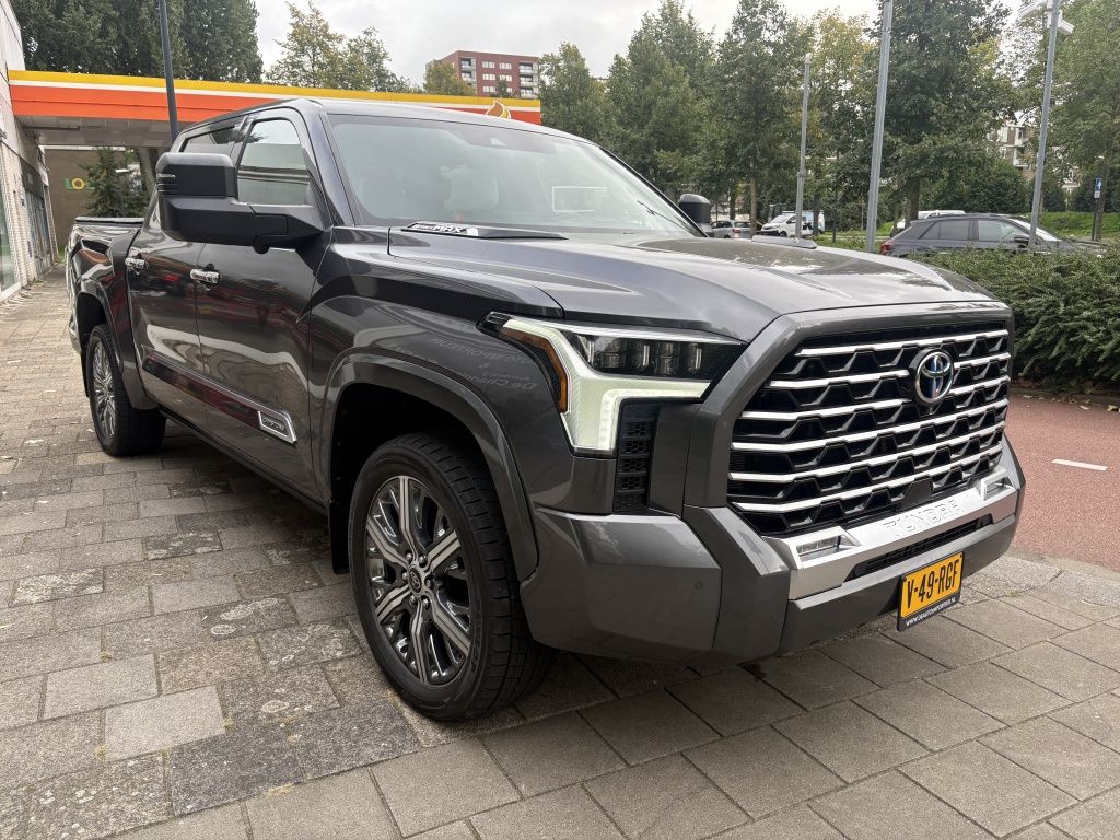 Toyota TUNDRA HYBRID CAPSTONE CAPSTONE HYBRIDE 4X4 imagem 3
