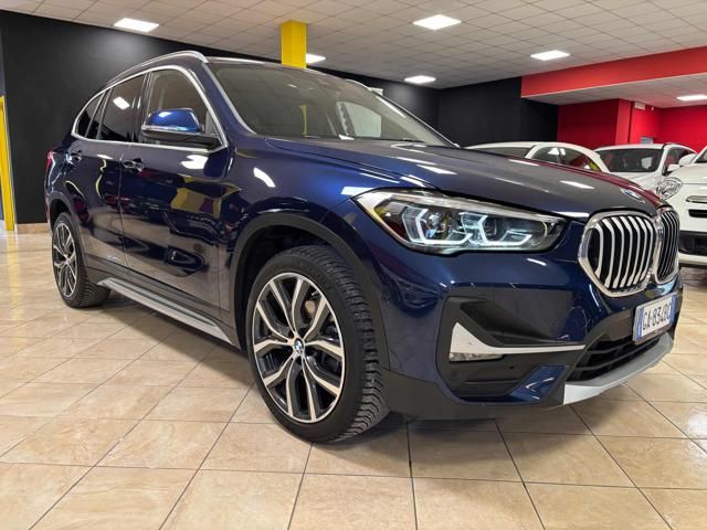 BMW X1 sDrive18i xLine ** KM CERTIF. BMW ** imagem 3