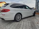 BMW 520d Touring Head-Up, Ferng Parken, AHK,DAP,PAP - BMW 520 von privat