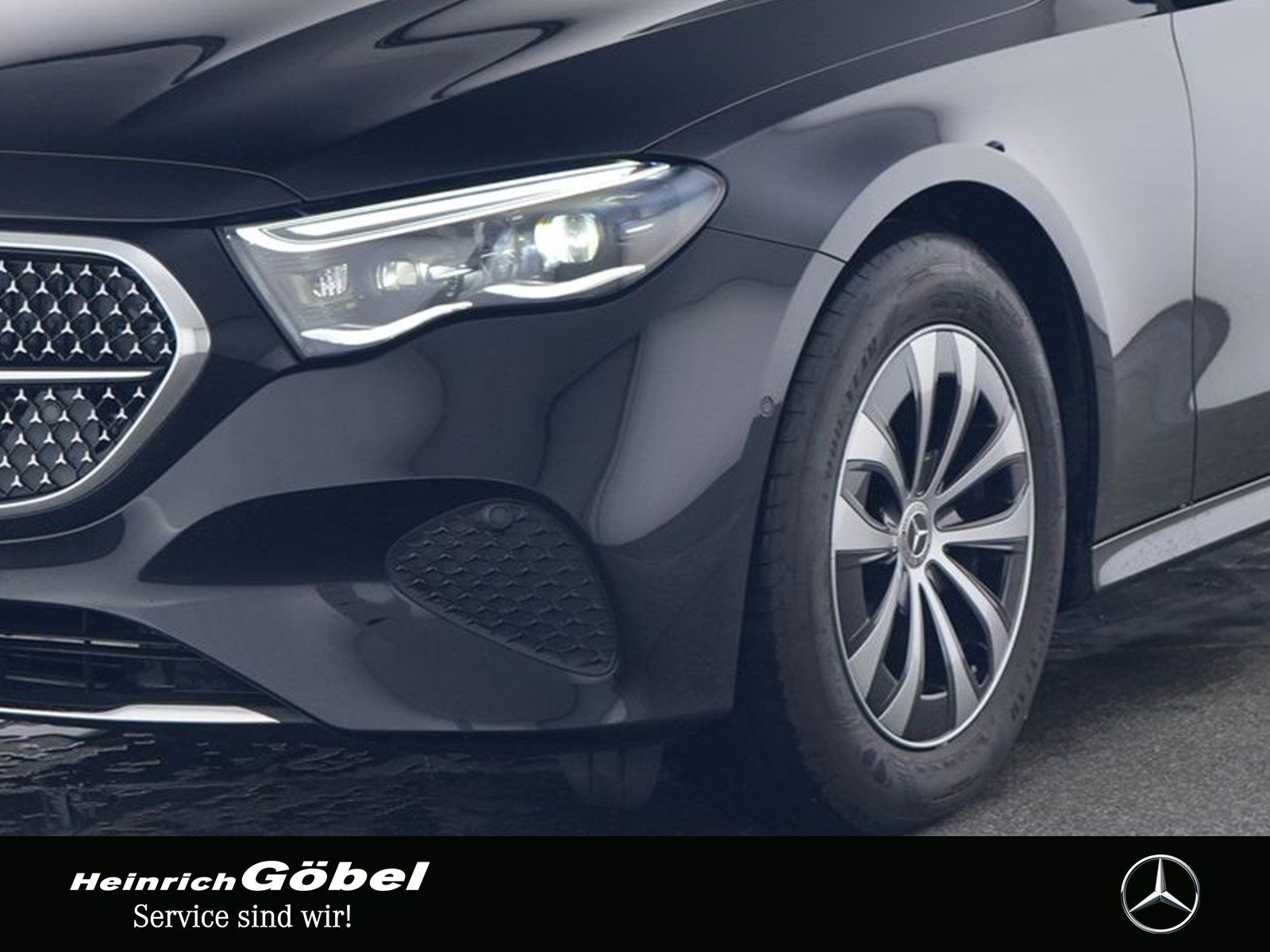 Fahrzeugabbildung Mercedes-Benz E 200 AVANTGARDE+DIGITAL.L+AHK+MEMORY+360°+SHZ