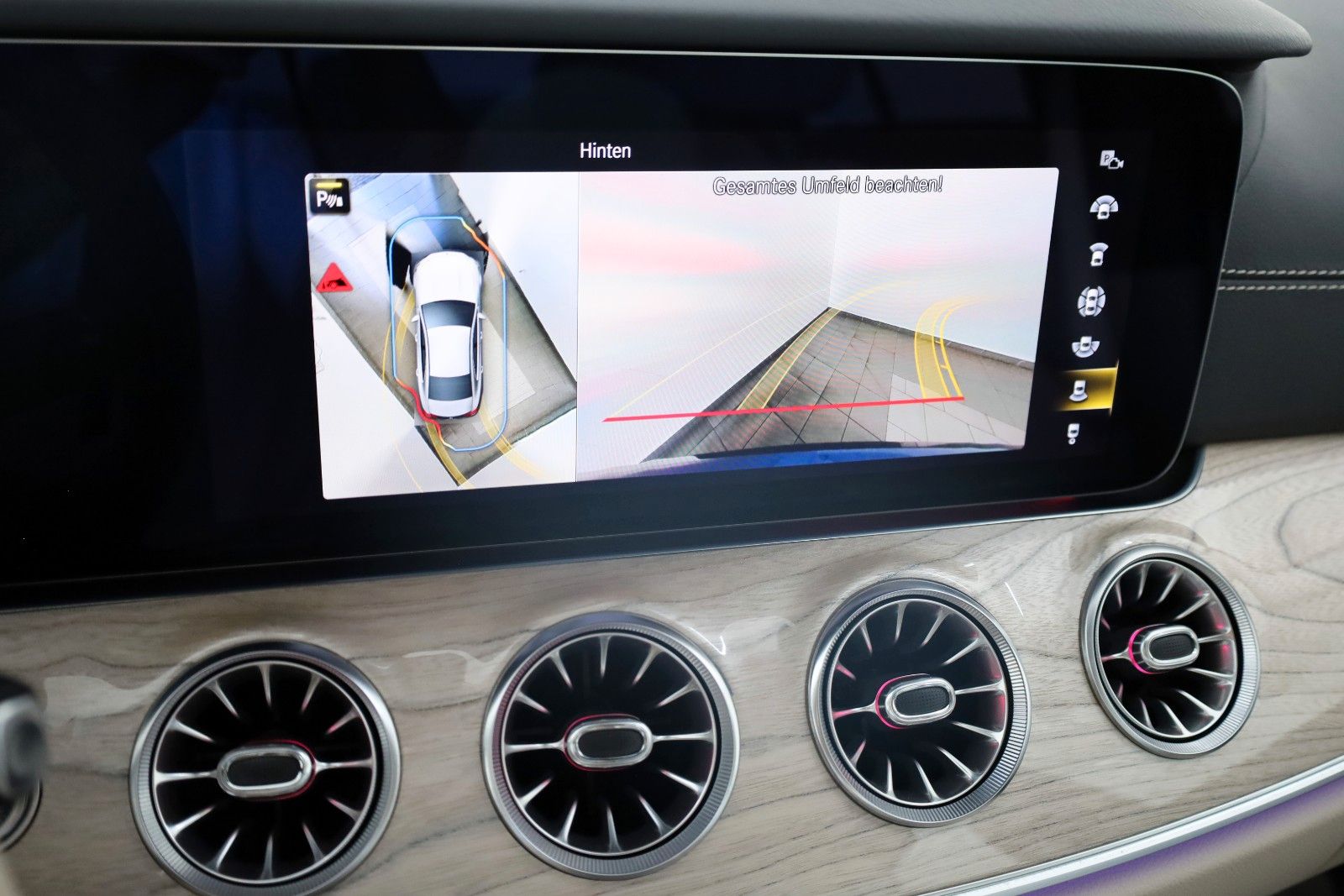 Fahrzeugabbildung Mercedes-Benz CLS 400 d Avantgarde 4M,SH,HUD,360Kamera,AHK +WR