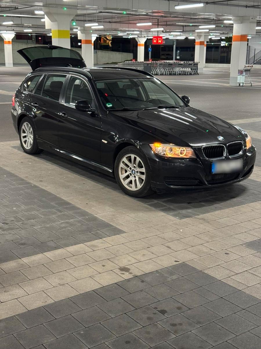BMW 316 2010 — engine