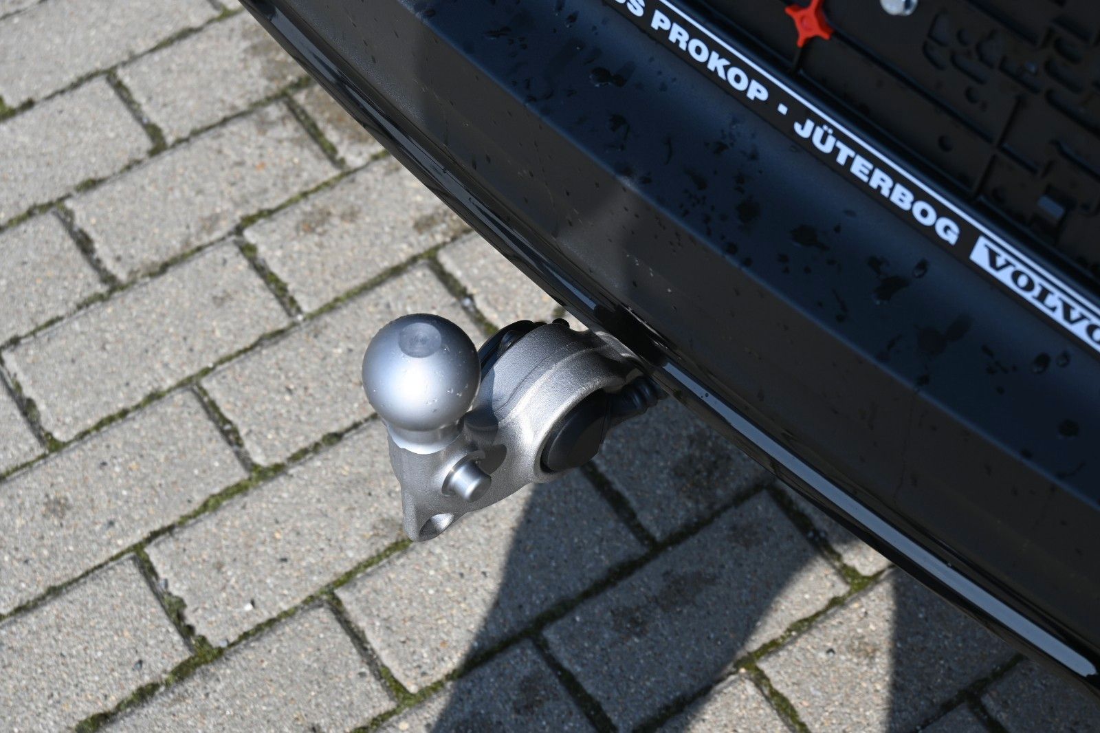 Fahrzeugabbildung Volvo XC40 B3 DSG Plus Black Edition*LED*ACC*360°*AHK*