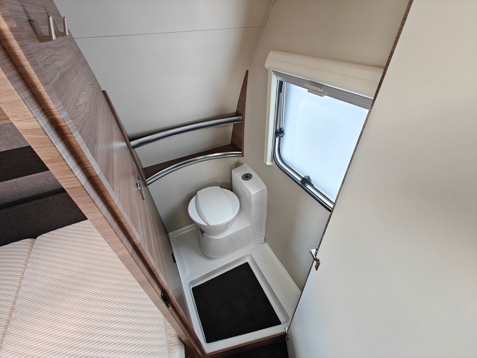 Fahrzeugabbildung Knaus Sport 540 FDK Silver Selection - Mover teilautom