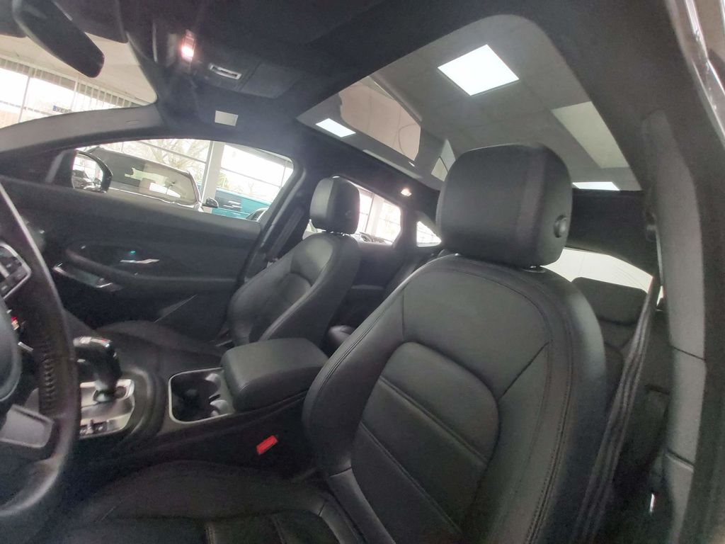 Jaguar E-Pace E-PACE AWD S PANO LEDER TOTW NETTO 23.200