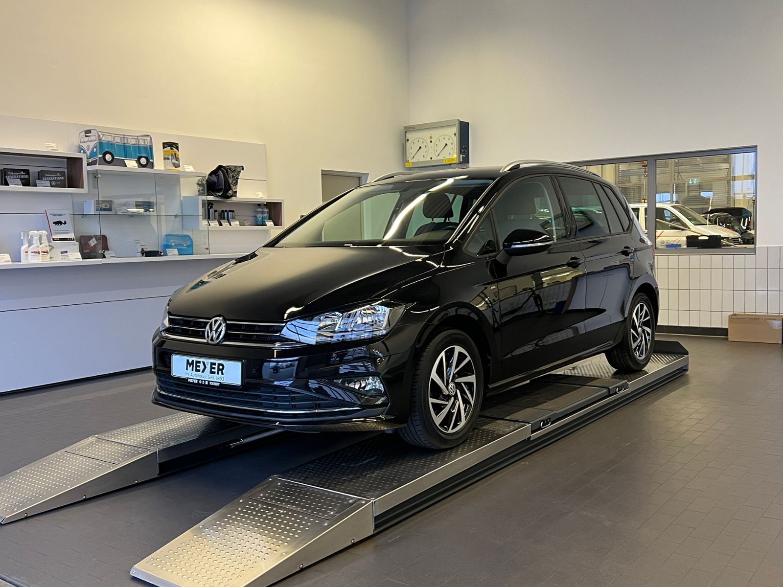 Fahrzeugabbildung Volkswagen Golf Sportsvan JOIN 1.5 TSI *App Connect, Climat