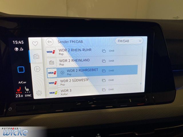 Golf VIII 1.5 TSI Move NAVI KLIMA PDC LED