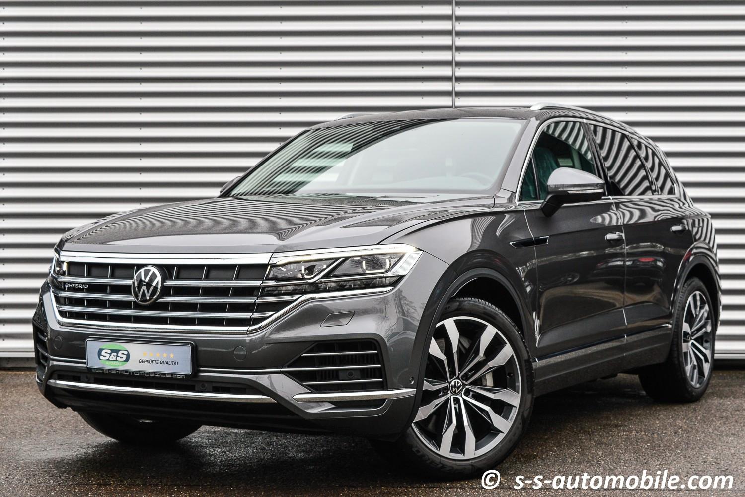 Volkswagen Touareg 3.0 V6 Luft AHK Pano Leder Kamera 4Zonen