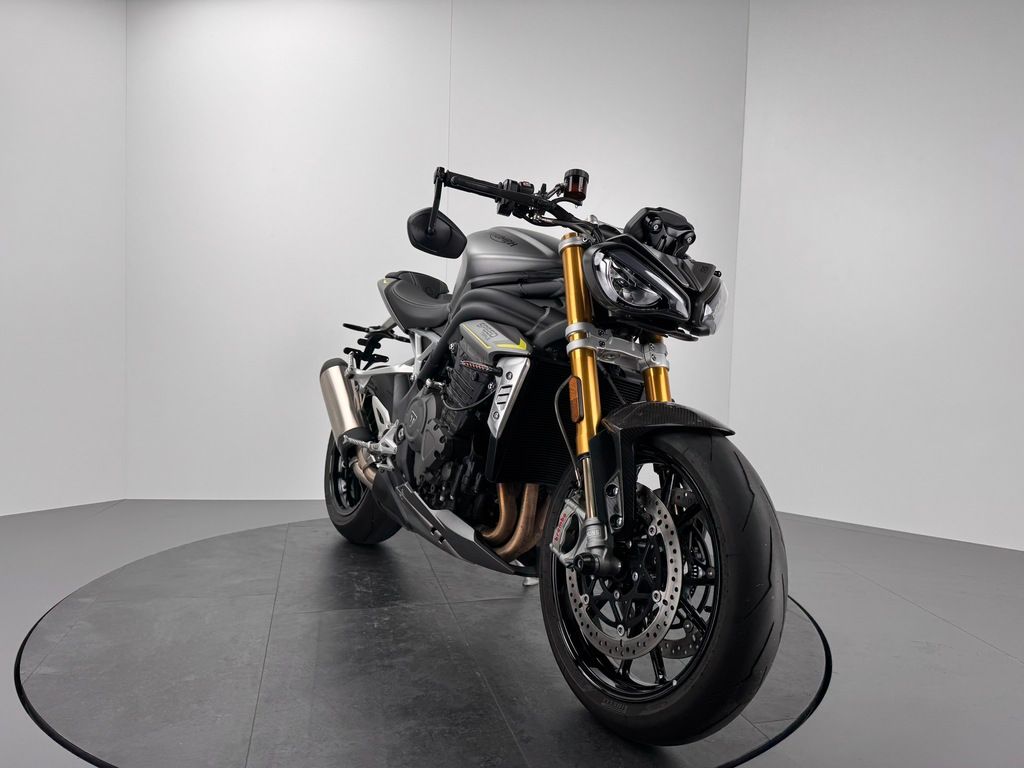 Fahrzeugabbildung Triumph SPEED TRIPLE 1200 RS *TOP-ZUSTAND *1. HAND