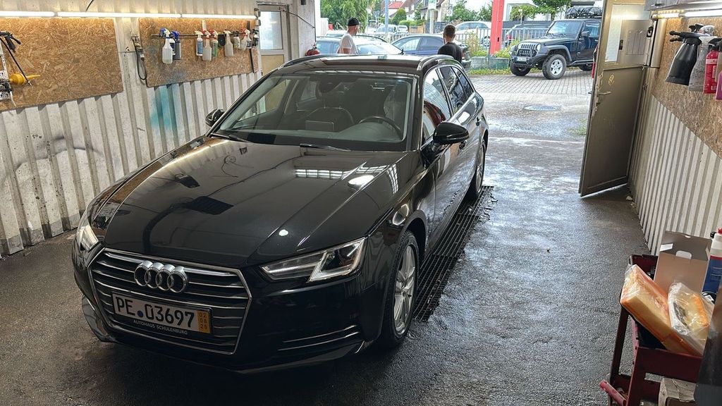 Image of Audi A4