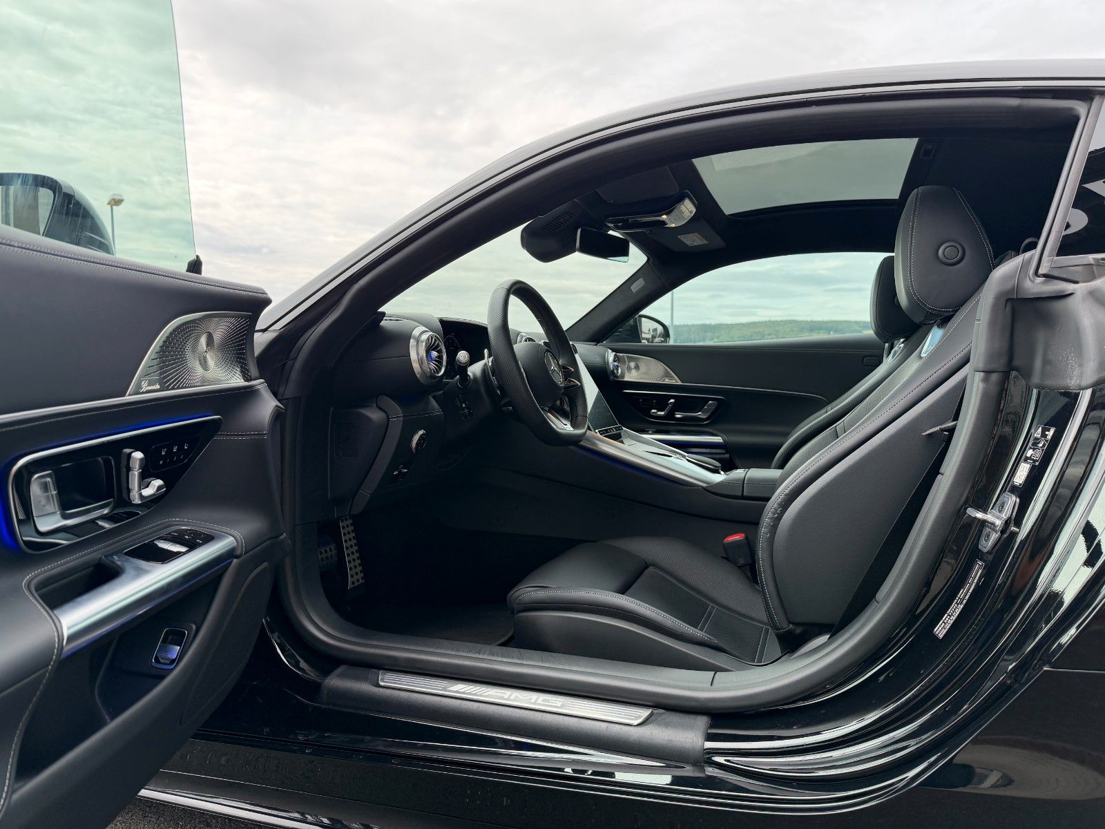 Fahrzeugabbildung Mercedes-Benz AMG GT 43 Premium Plus HUD+Burm+RideControl+360°