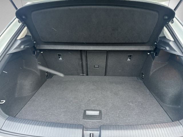 T-Roc 2.0 TDI DSG STYLE AHK+RFK+LED+NAVI+ACC+SHZ