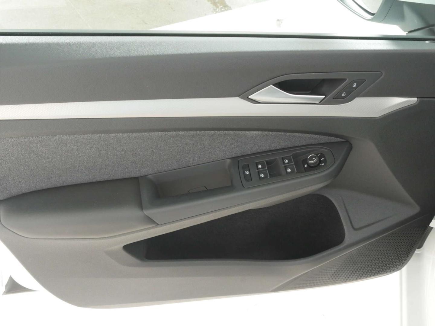 Volkswagen Golf 1.0 eTSI Move DSG App-Connect/SH/Klima, миниатюра 19
