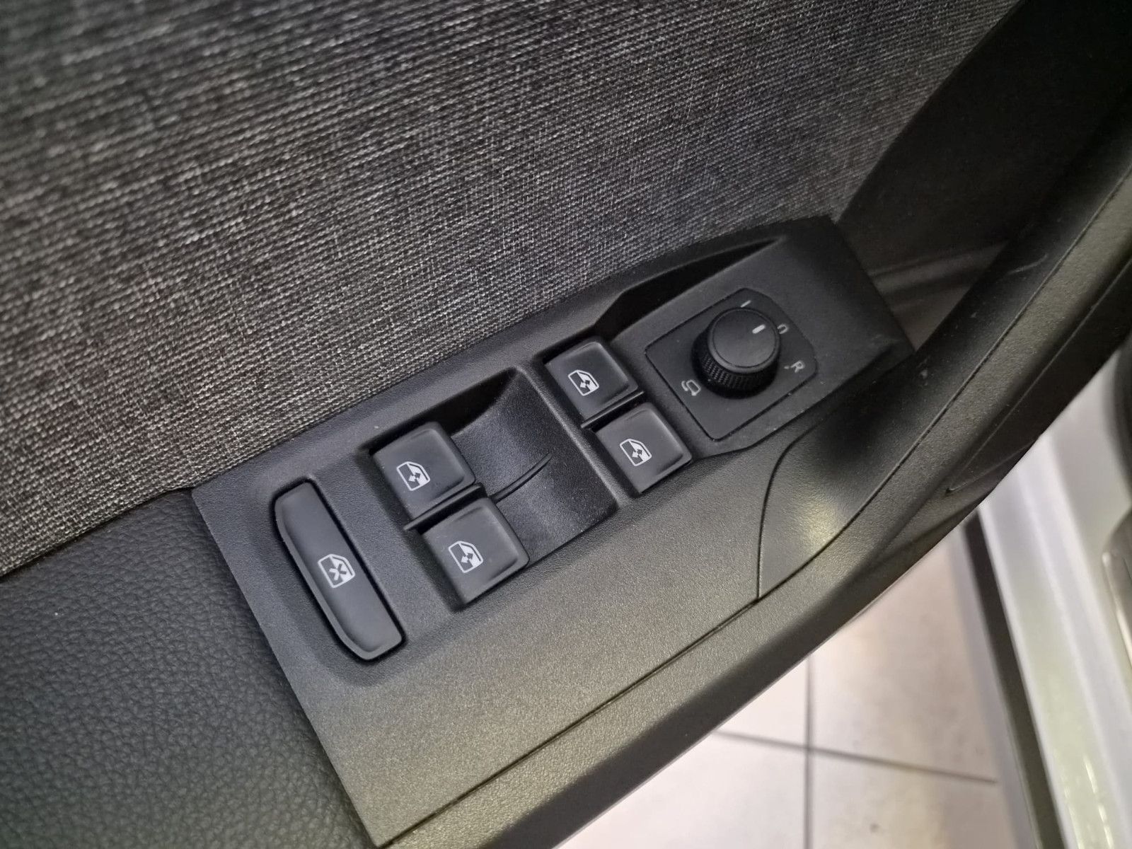 Fahrzeugabbildung SEAT Arona Xperience / KAMERA / CARPLAY/NAVI