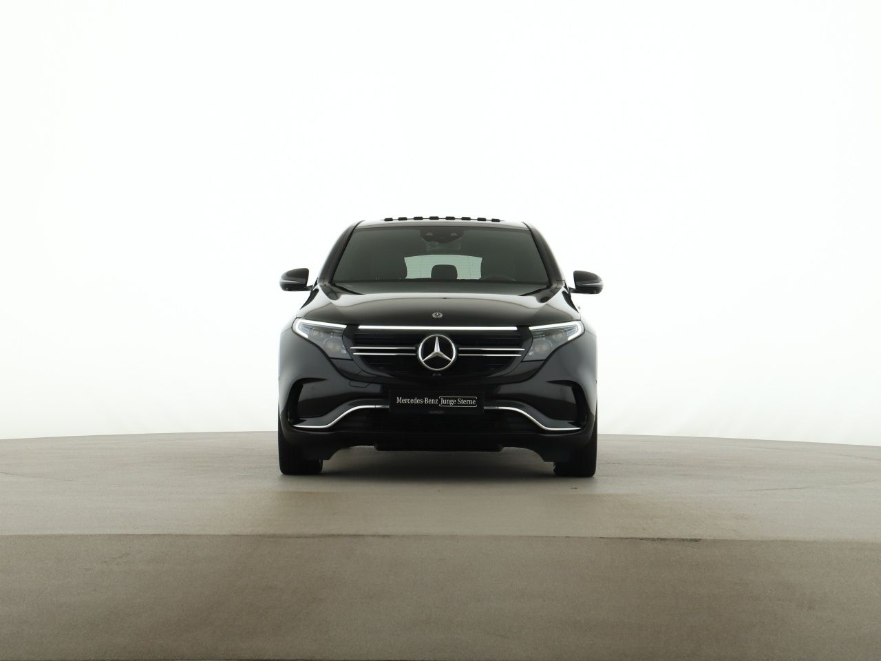 Mercedes-Benz EQC 400 4M AMG SHD AHK HUD Distronic 360 imagem 3
