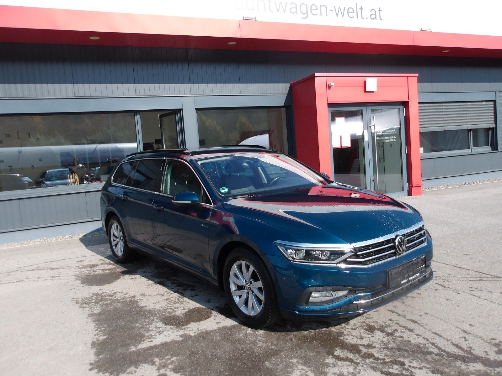 Volkswagen Passat Variant "AHV,Kamera" EXP € 14250.- imagem 3