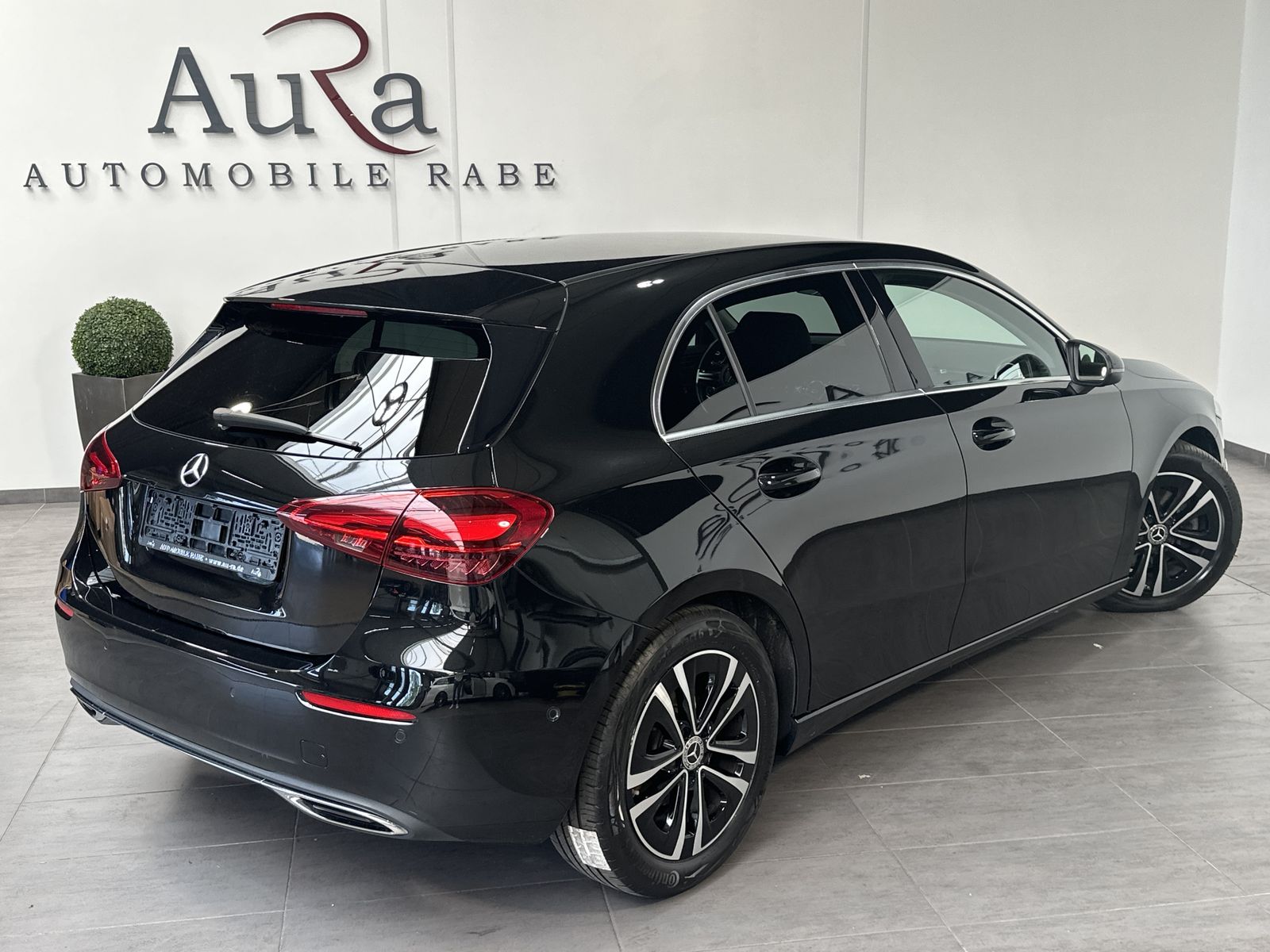 Fahrzeugabbildung Mercedes-Benz A 200d Progressive Advanced NAV+LED+KAM+AHK+WIDE
