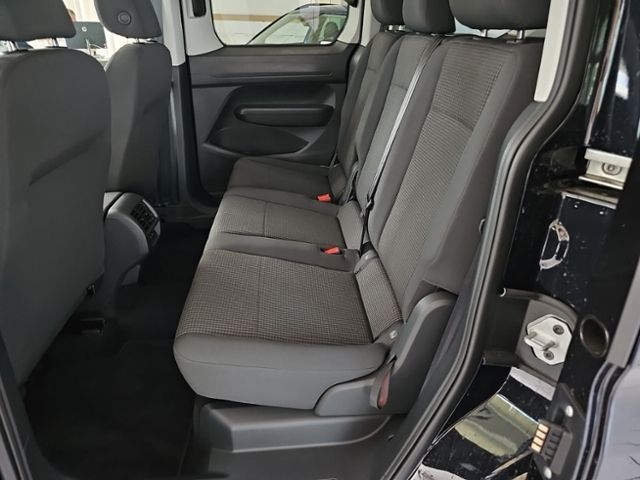 Fahrzeugabbildung Volkswagen Caddy 1.5 TSI NAVI LM17 PANO RFK SHZ GJR