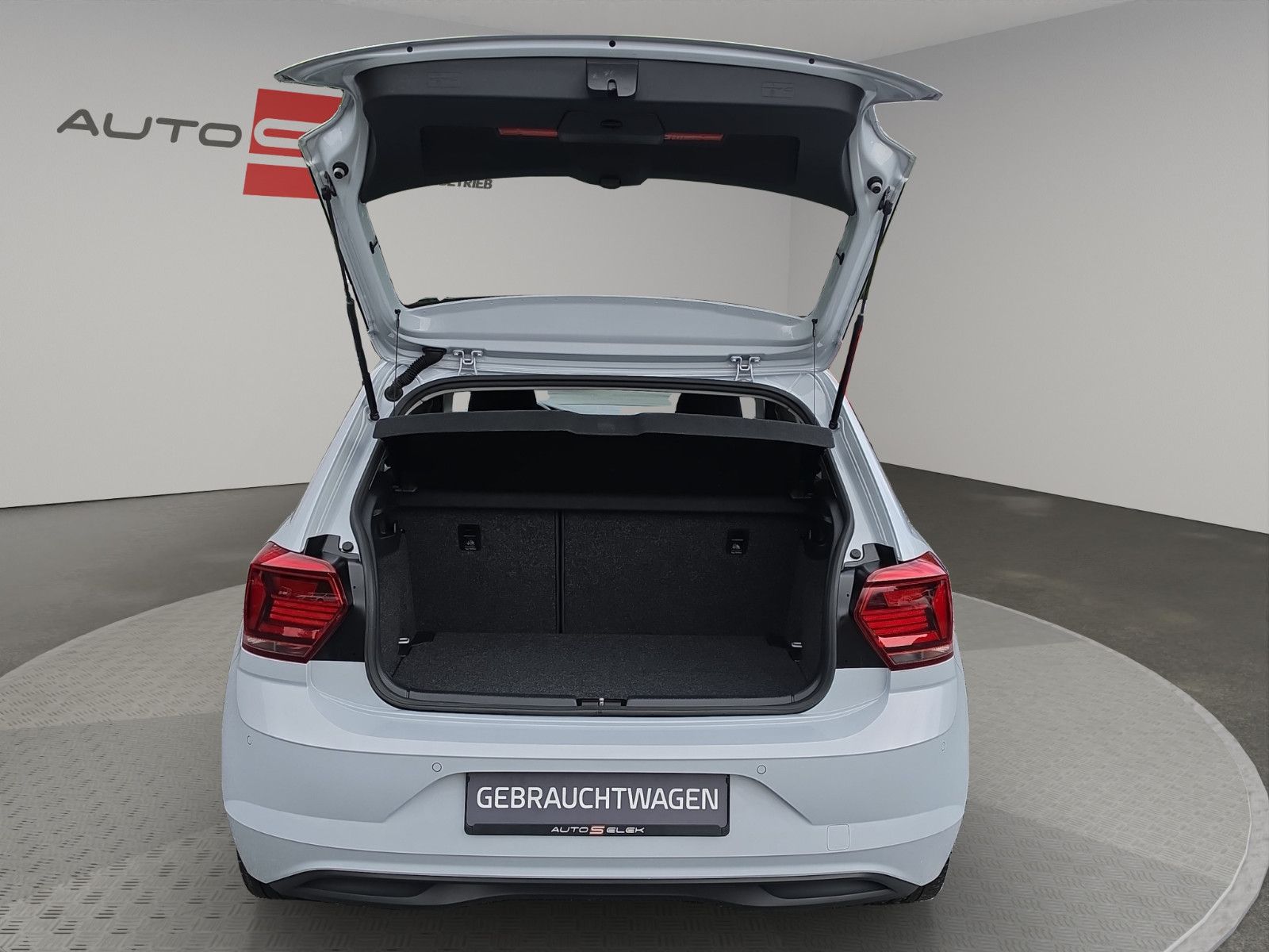 Fahrzeugabbildung Volkswagen Polo VI beats 1.HAND ACC LEDER NAVI DIGITACHO