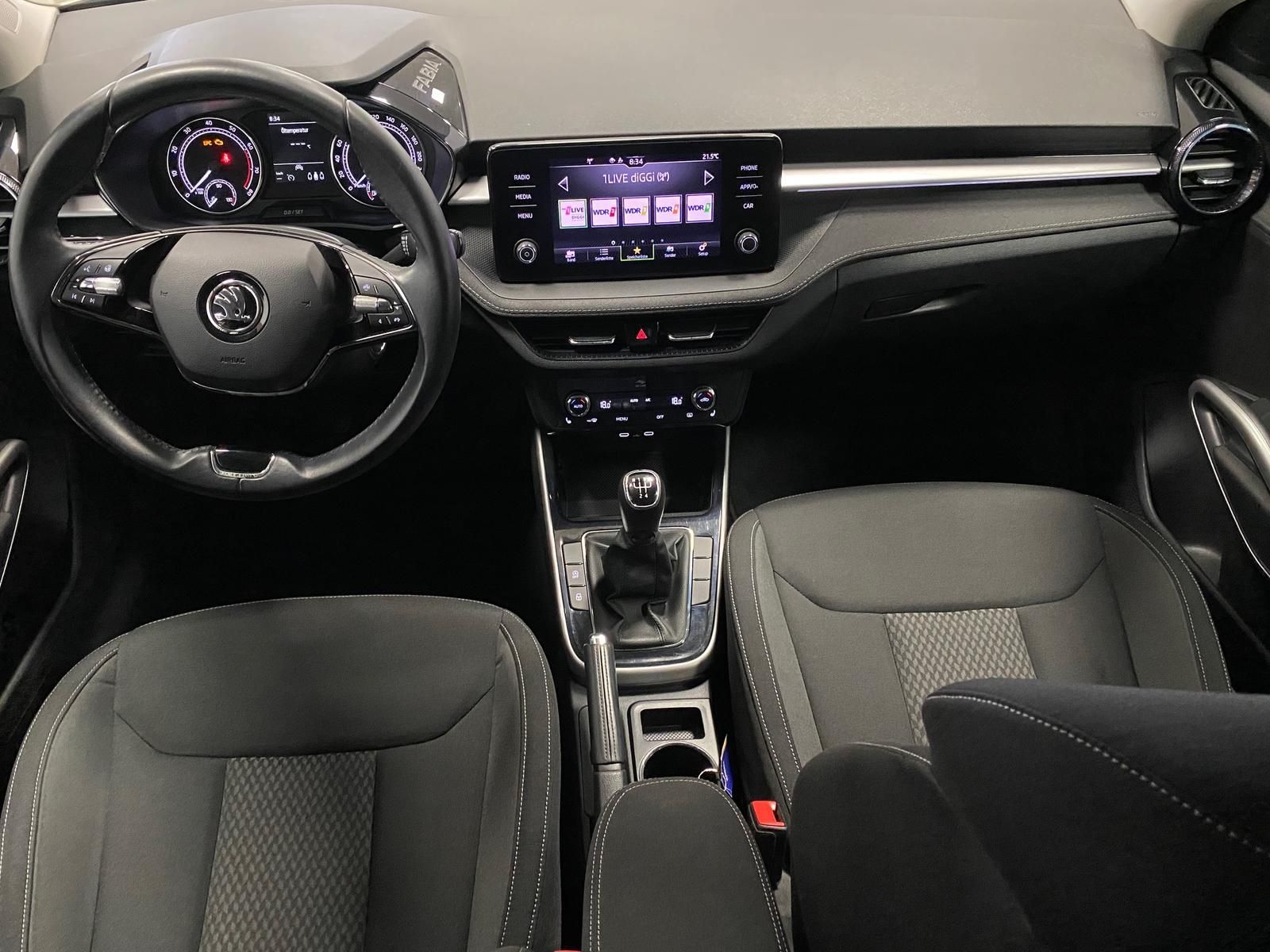 Fahrzeugabbildung SKODA Fabia 1.0 TSI Style APP+KLIMA+RFK+PDC+SITZHEIZ+A