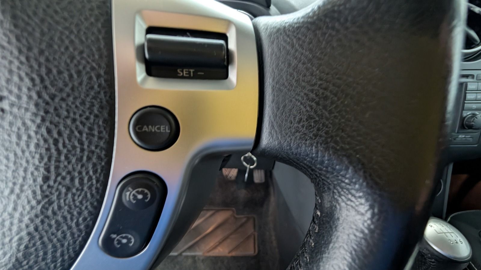 Fahrzeugabbildung Nissan Qashqai+2 2.0i 4x4 * AHK * Navi * Pano Acenta 7-