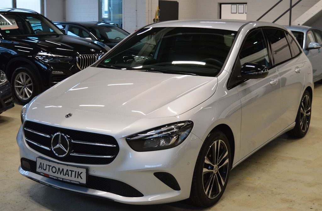 Image of Mercedes-Benz B 200