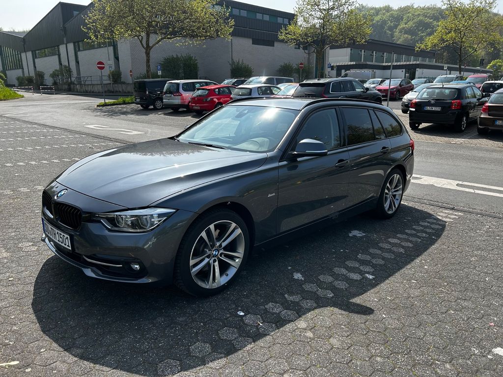Image of BMW 330