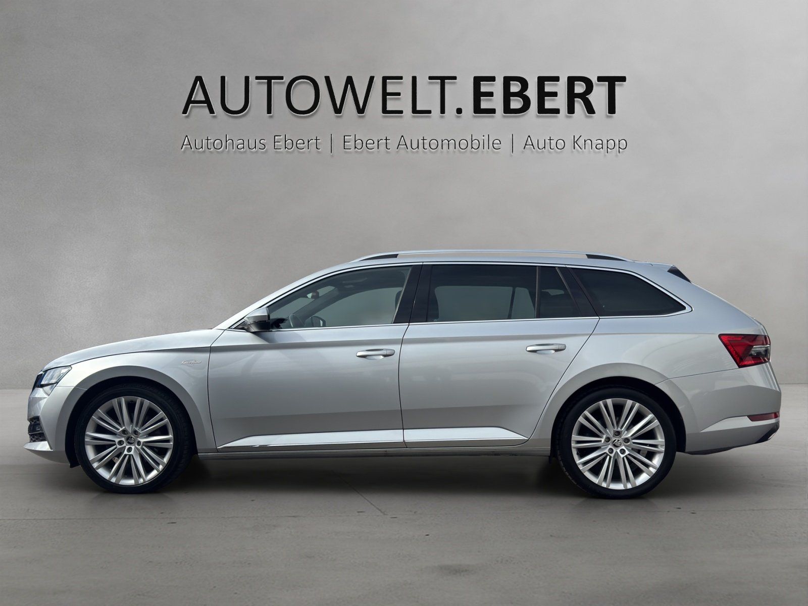 Fahrzeugabbildung SKODA Superb Combi 2.0 TDI L&K 4x4/AHK/ACC/ST-HZG/