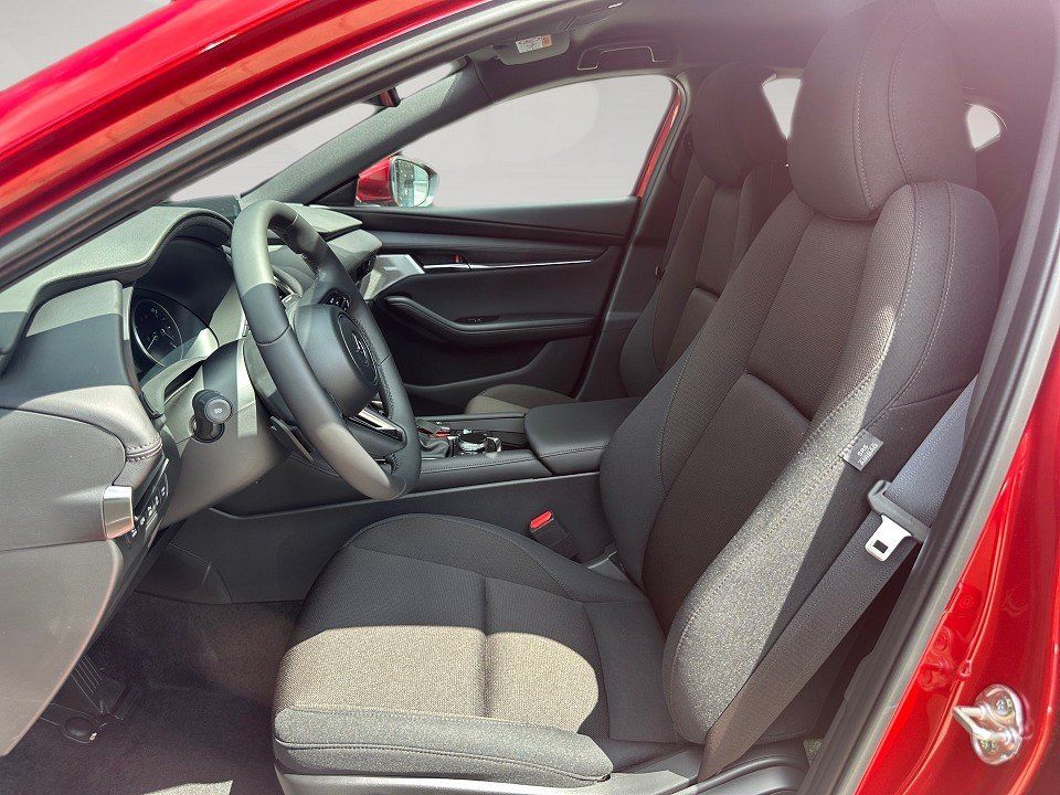 Fahrzeugabbildung Mazda 3 2.5i 140PS A/T Exclusive