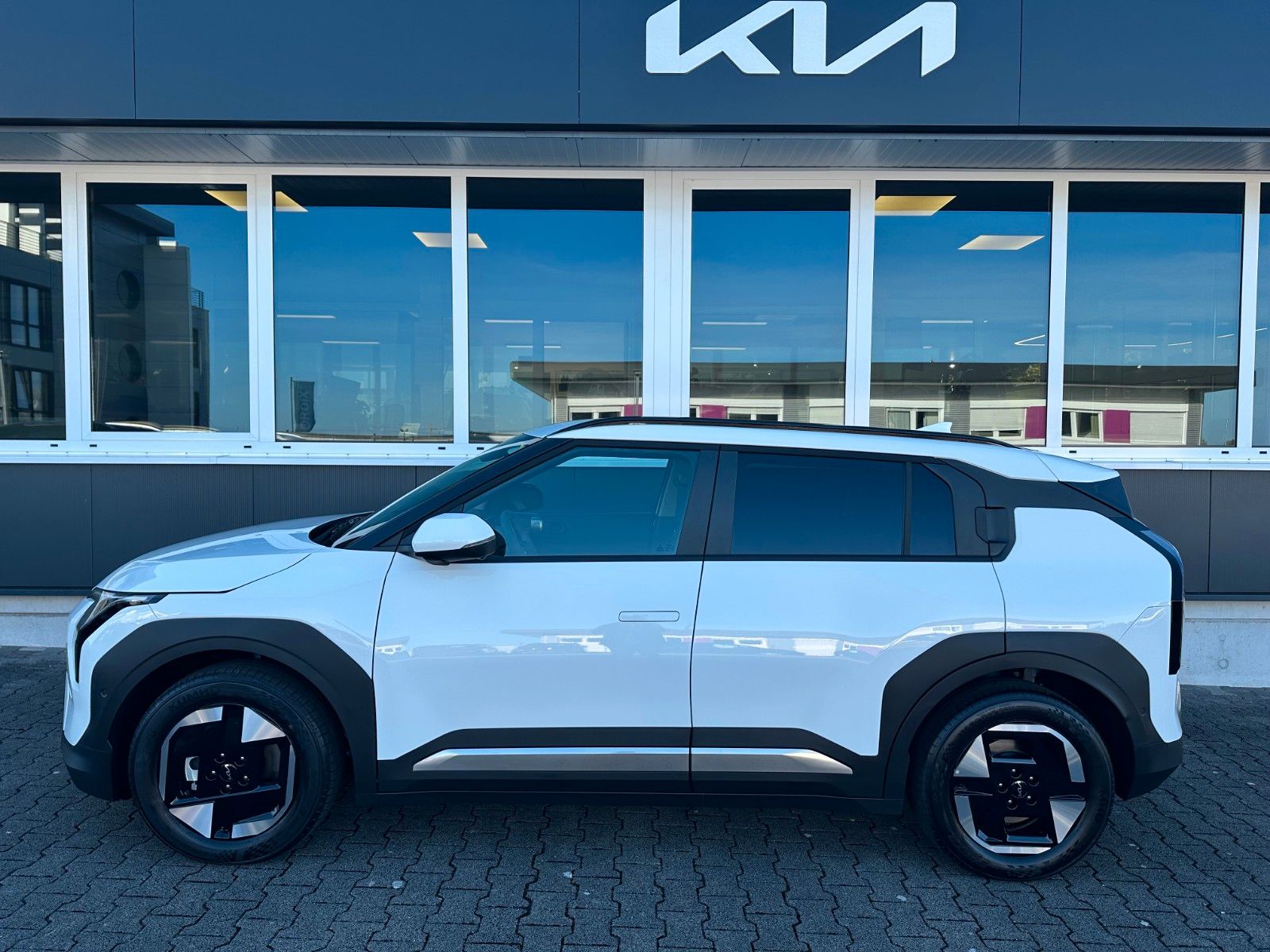 Fahrzeugabbildung Kia EV3 81.4 EARTH WIC UPG DWP