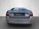 Skoda Octavia Lim. 1.4 Schalt - Elegance Temp Einparkh - Skoda Octavia mit Benzin-Antrieb: Limousine, 1.4