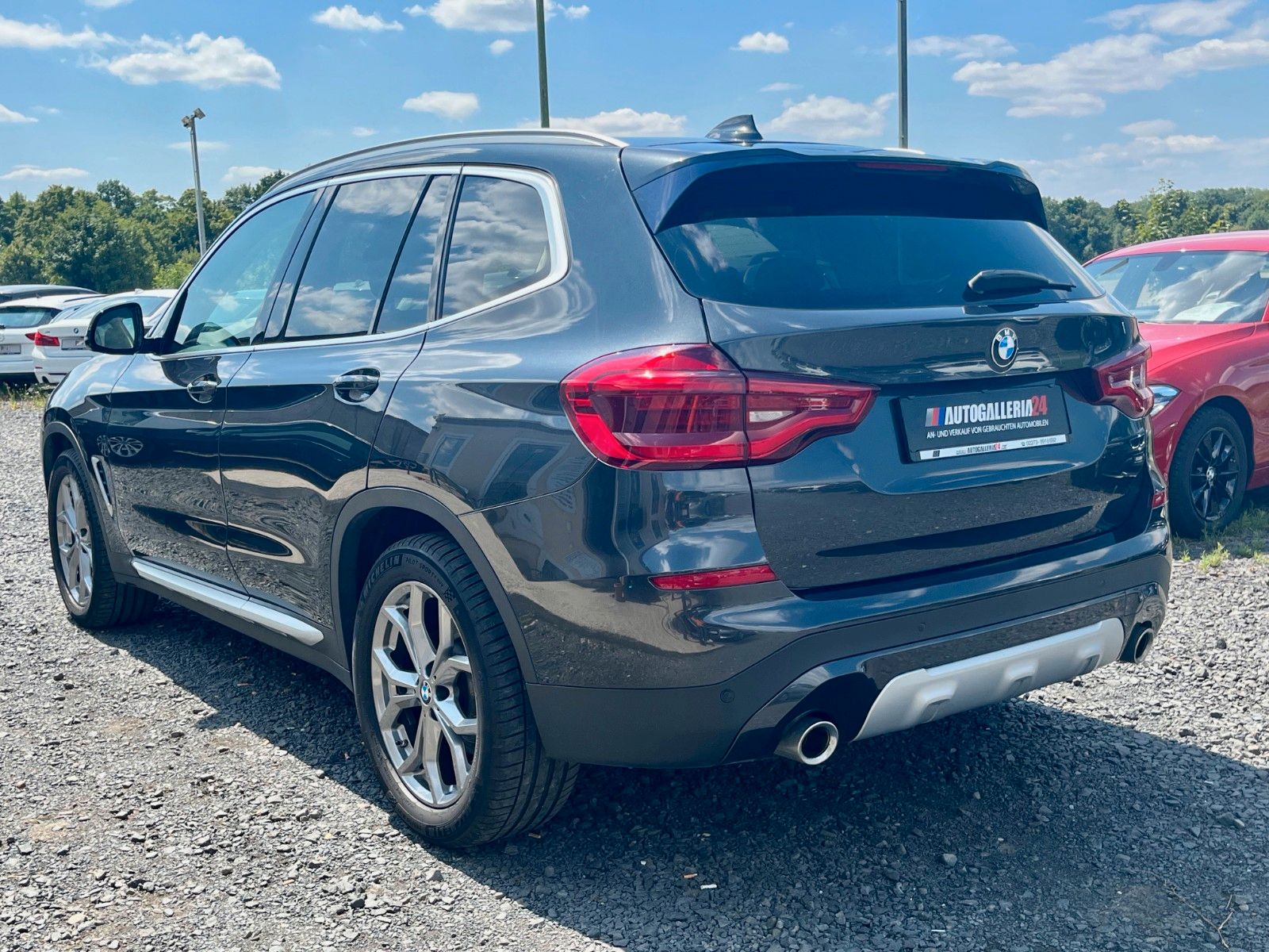 Fahrzeugabbildung BMW X3 xDrive20d xLine Navi LED SPORTSITZE Leder 19"