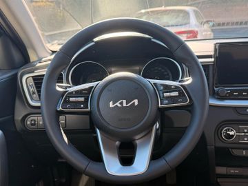 Kia Ceed 1.5 T-GDI Kamera PDC SHZ Klima CarPlay