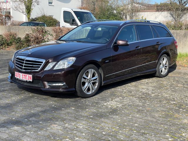 Mercedes-Benz E 220  T-Modell  CDI BlueEfficiency AMG-LINE