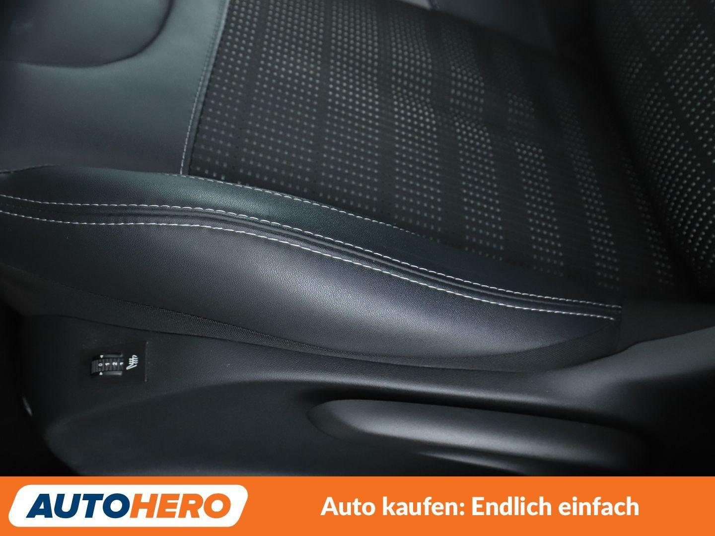 Peugeot 2008 1.2 PureTech Allure*NAVI*TEMPO*CAM*PDC*SHZ*