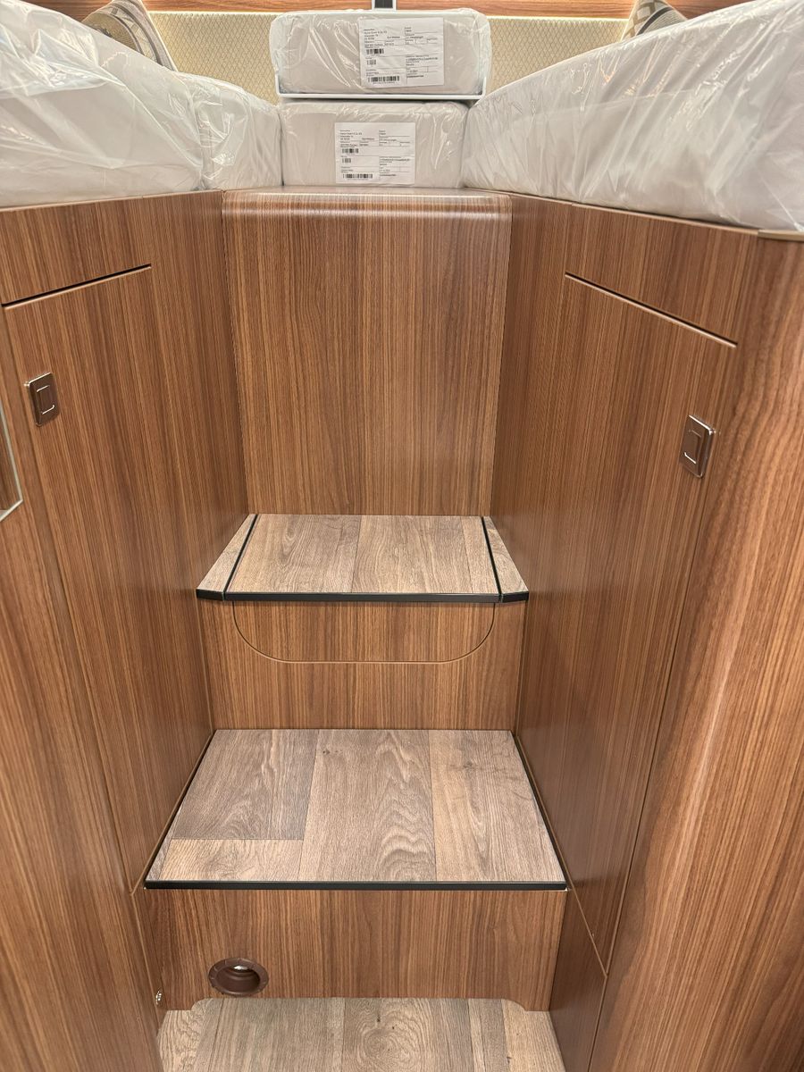 Fahrzeugabbildung HYMER / ERIBA / HYMERCAR B-Klasse MC-I White Line 600 - Vollausstattung!