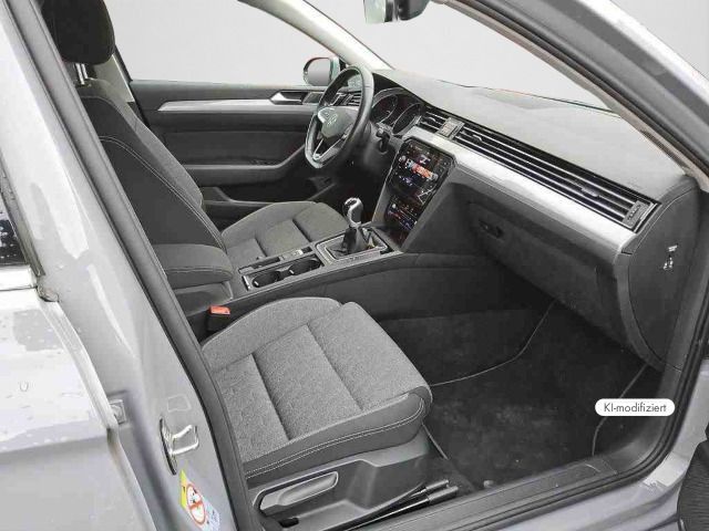 Volkswagen Passat Variant - Bild 10