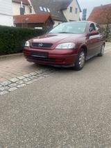 Opel Astra 1,6 lückenloser Service Historie - Opel Astra aus 1999: 1.6