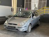 Ford Focus 1,6 Ti-VCT Ghia Ghia - Ford Focus aus 2004: Ghia